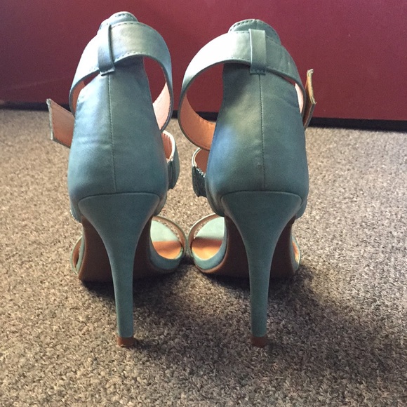 Teal High Heels - Picture 2 of 4